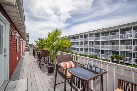 Modern 3Br Ocean Block Apt Walk To The Beach Ocean City